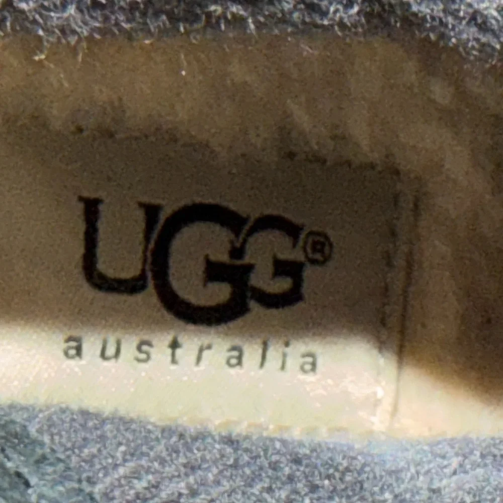 UGG Tall Black Leather Riding Boots 7.5 Back Zip 1006038 Lug Sole Round Toe